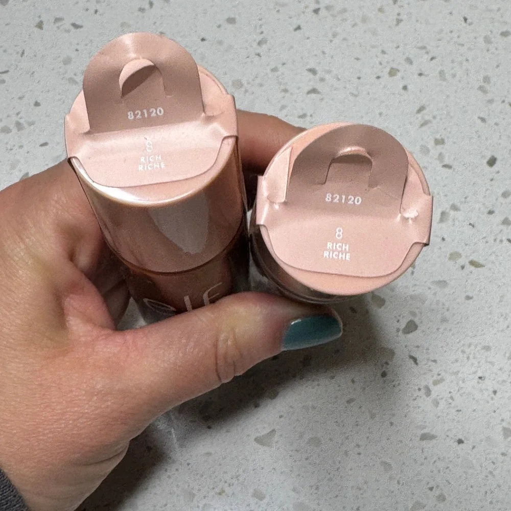 ELF Halo Glow Liquid Filter Glow Booster Shade 8 Rich 82120 Radiant Skin 1.06oz‎